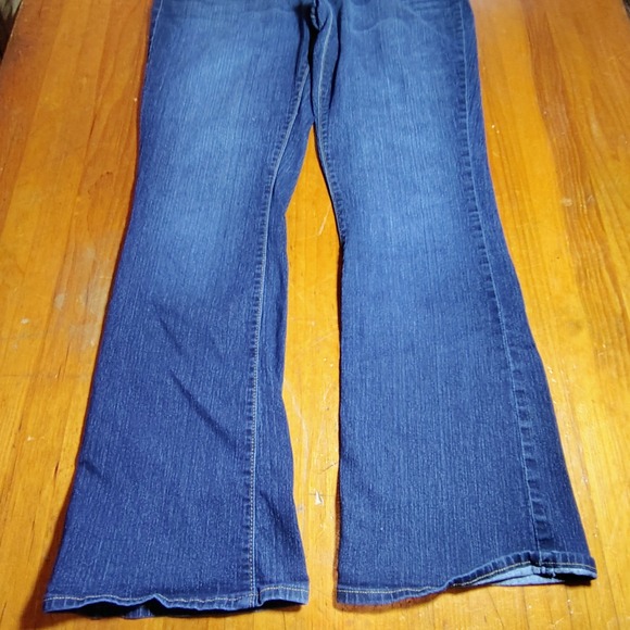 Signature by Levi Strauss & Co Modern Boot Cut Jeans Women's Blue Denim Size - Picture 3 of 12